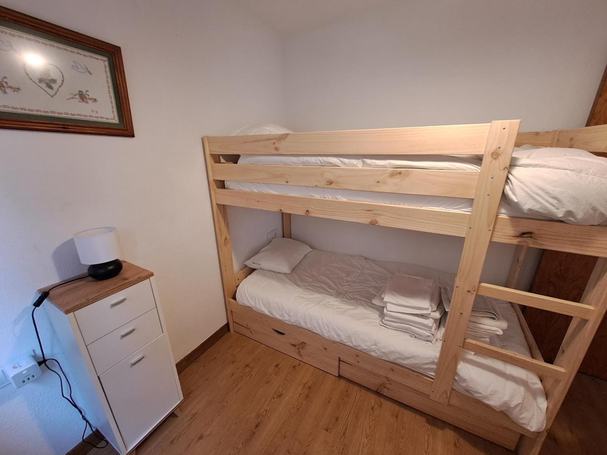 Casa Bihotz - Bonito Y Centrico Apartamento Con Garaje En Sallent Sallent de Gállego Buitenkant foto