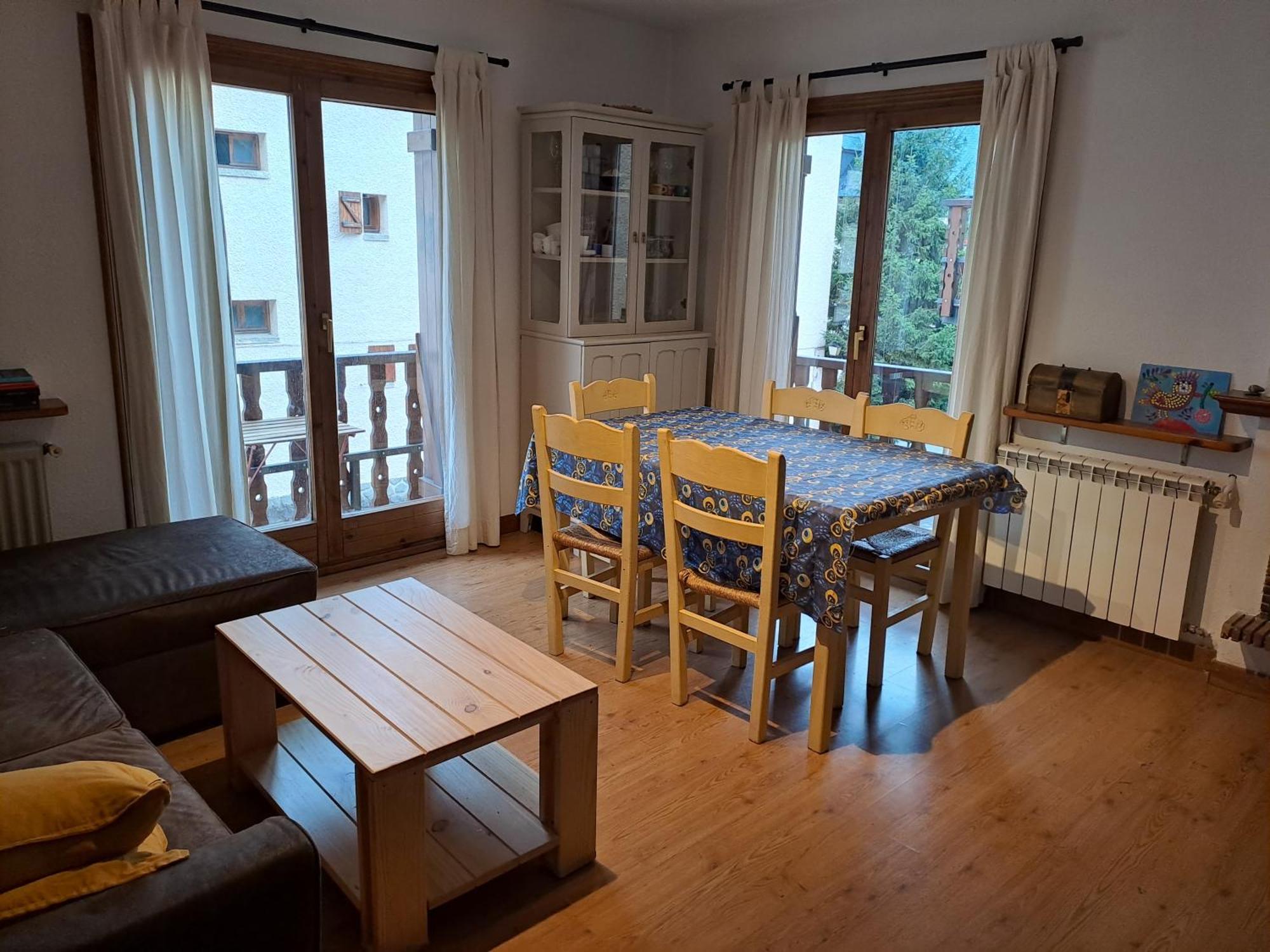 Casa Bihotz - Bonito Y Centrico Apartamento Con Garaje En Sallent Sallent de Gállego Buitenkant foto