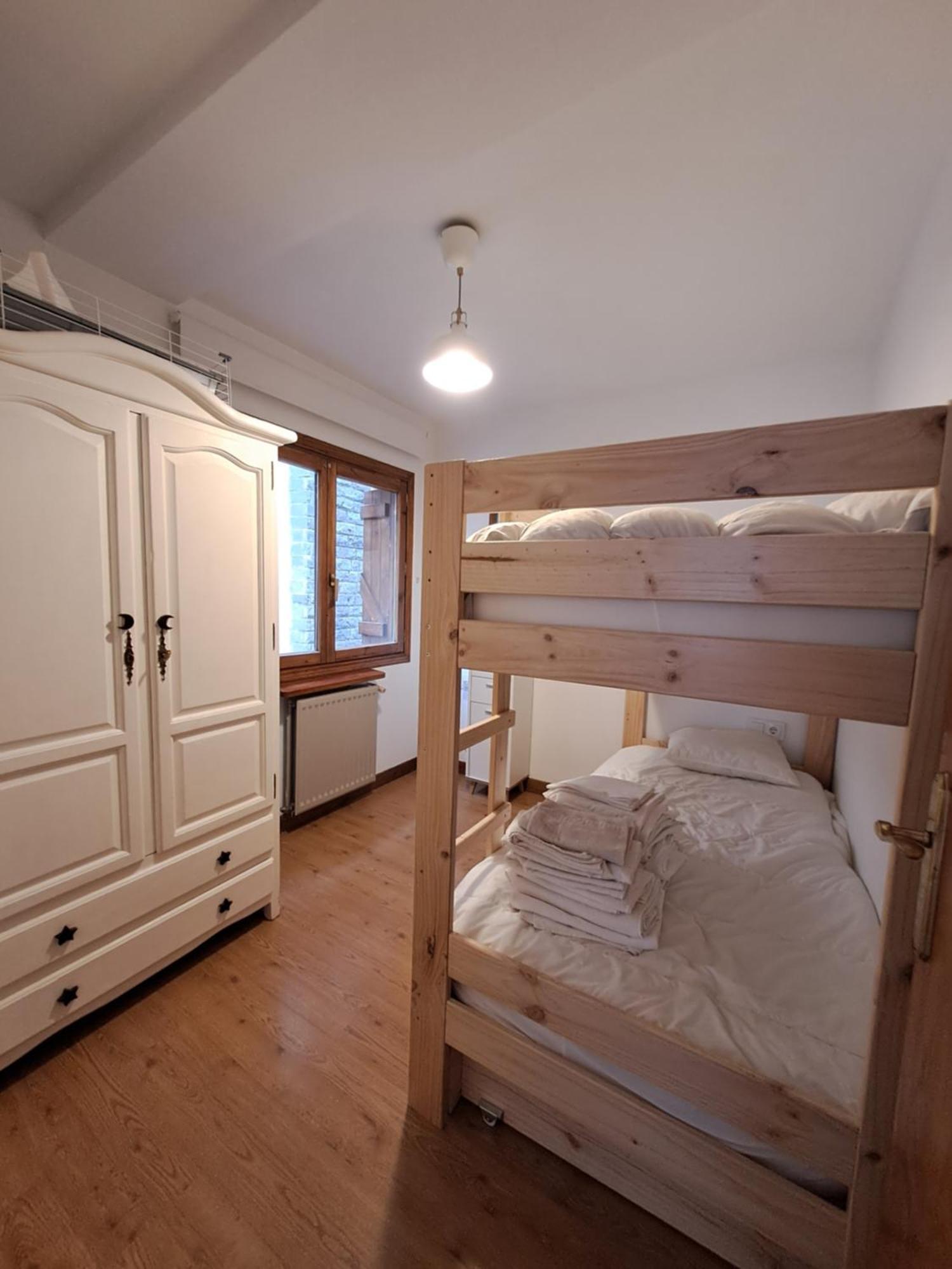 Casa Bihotz - Bonito Y Centrico Apartamento Con Garaje En Sallent Sallent de Gállego Buitenkant foto